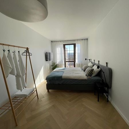 Apartament Ovoc 2.0 Chodzież Esterno foto